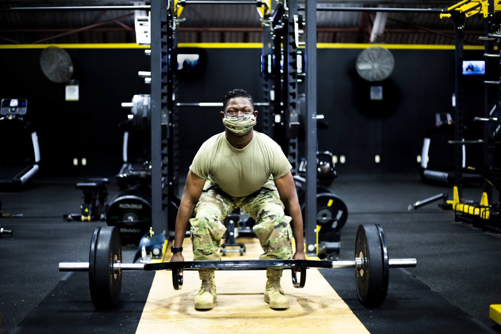 Staff Sgt. Roger Jackson trains for the Army Combat Fitness Test by honing his dead lift skills Nov. 7, 2020, at Fort Lee, Virginia. (Photo by Staff Sgt. Elizabeth Szoke)