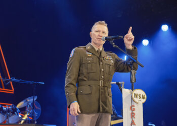 Photo by Robert Hold/ US Army